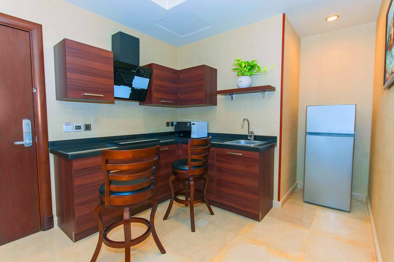 Suite Inn Hotel Riyadh Exteriör bild