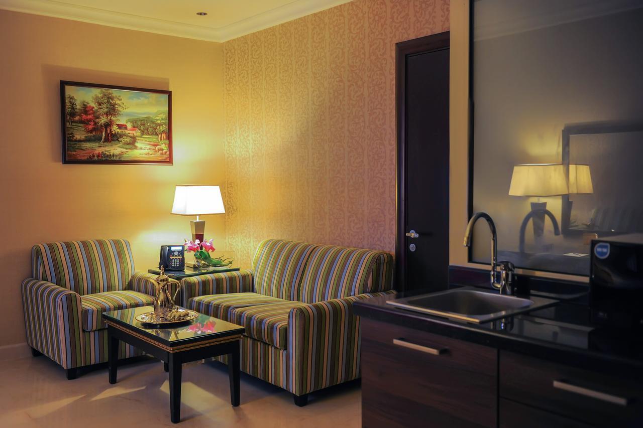 Suite Inn Hotel Riyadh Exteriör bild