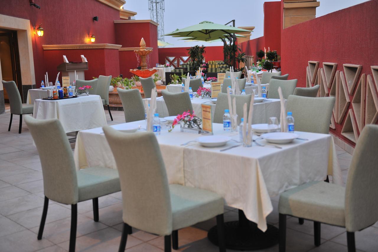 Suite Inn Hotel Riyadh Exteriör bild