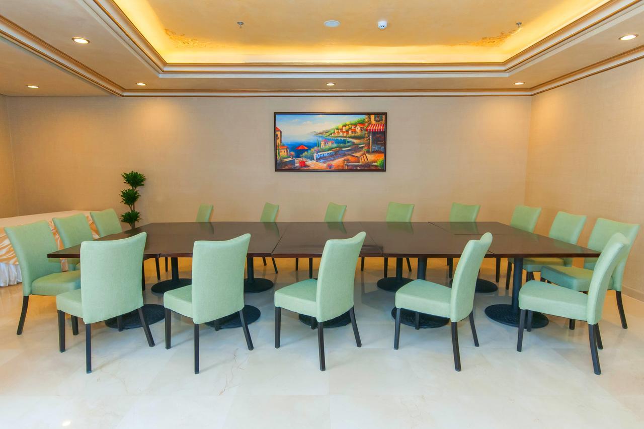 Suite Inn Hotel Riyadh Exteriör bild